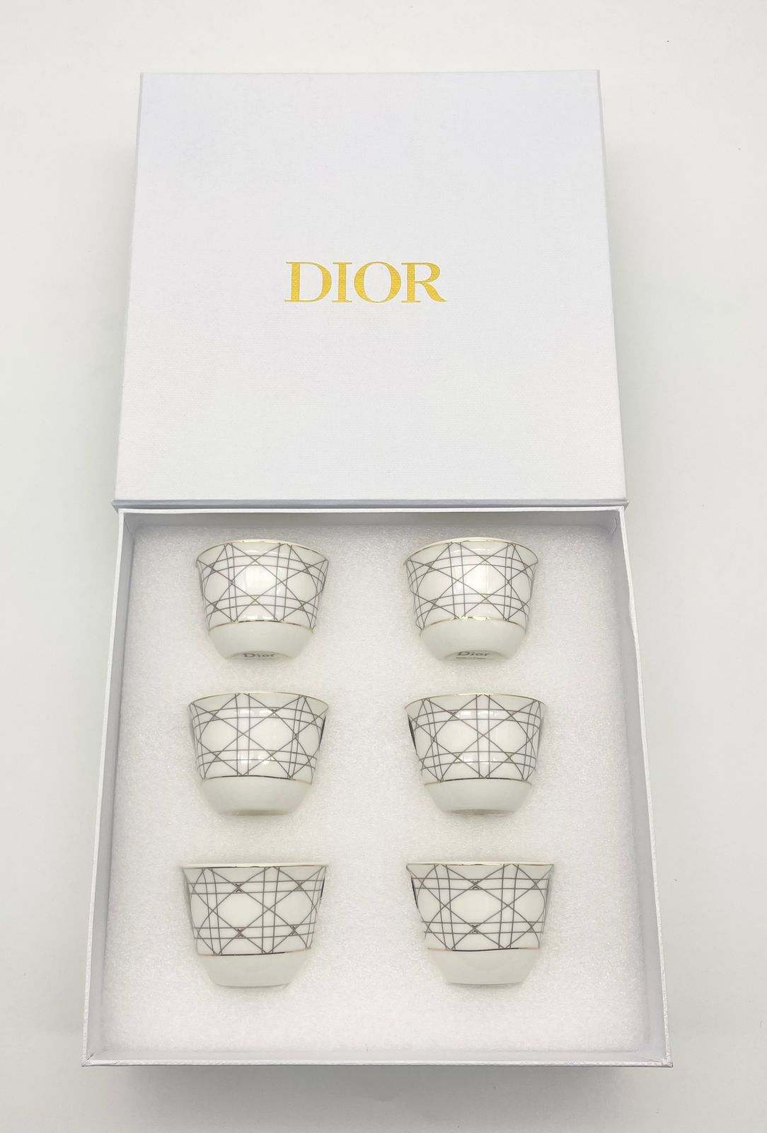 Dior Arabic coffee set available in two colors